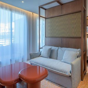 Junior King Suite Partial Sea View